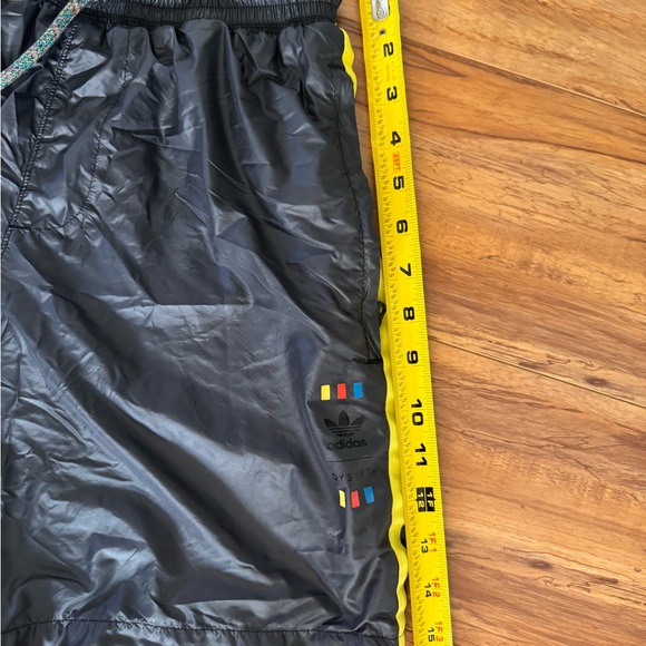 Adidas x Oyster Shorts - Picture 7 of 9